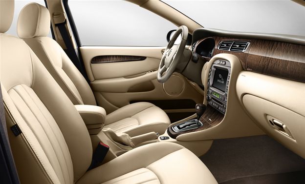 2007 Jaguar XType Base Front Seat View manufacturer interior