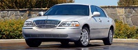 2007 Lincoln Town Car Overview 2007 Lincoln Town Car Overview