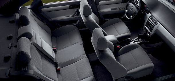 2007 Suzuki Forenza Base, Overview Interior Seats, interior, manufacturer