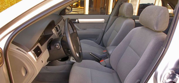 Suzuki Forenza 2007 Interior. 2007 Suzuki Forenza Base, Driver Seat View, interior, manufacturer