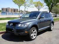 Acura   Mileage on Picture Of 2005 Volkswagen Touareg V8  Exterior