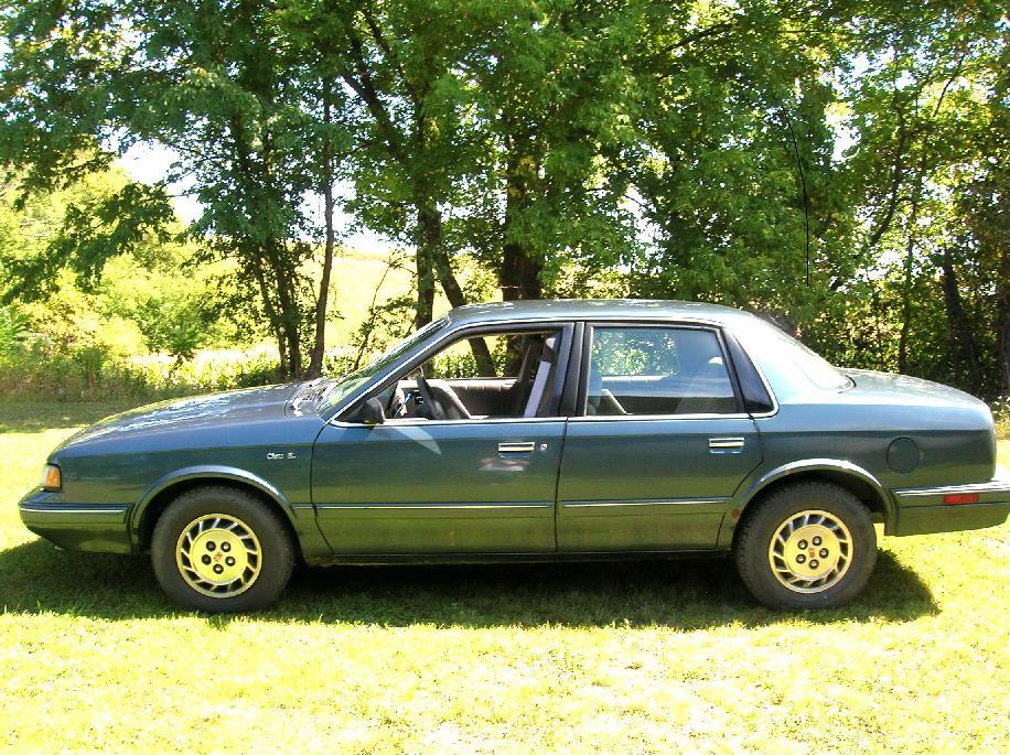 Oldsmobile Cutlass Ciera Sl. 1994 Oldsmobile Cutlass Ciera,