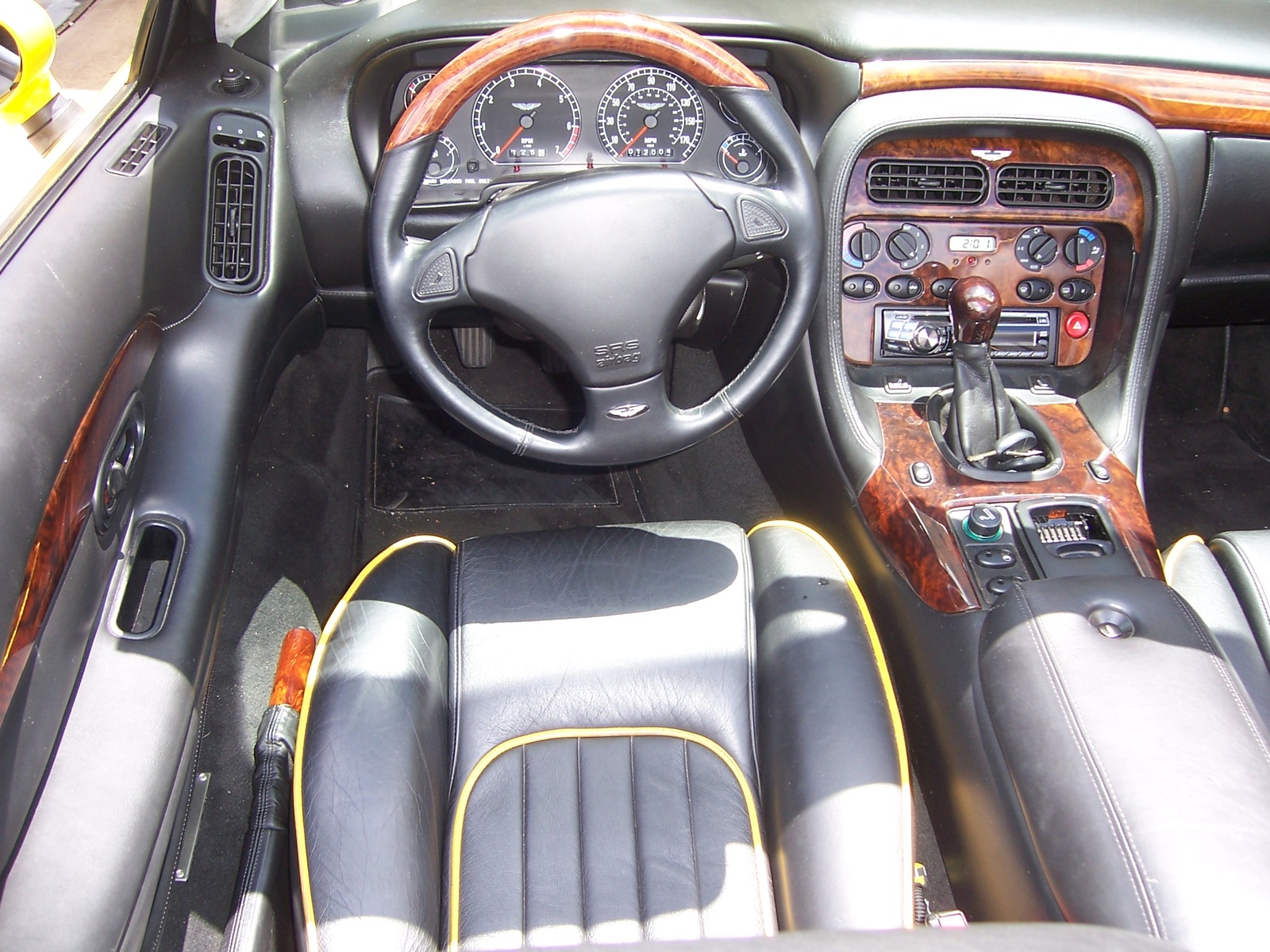 2001 Aston Martin Db7 Pictures Cargurus