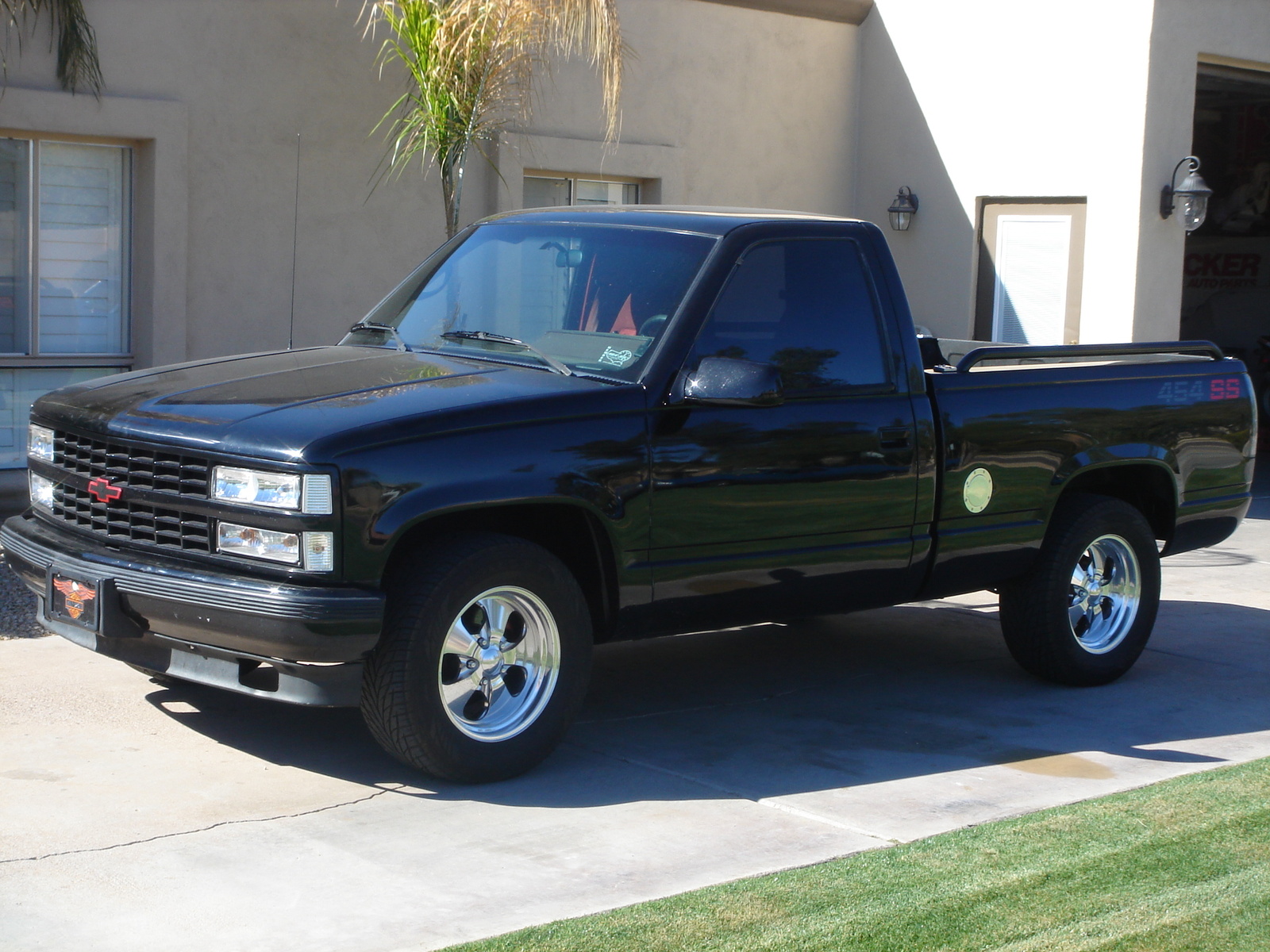 1990_chevrolet_c_k_1500_454_ss_2wd-pic-46864.jpeg