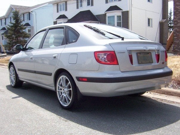 hyundai elantra 2002 hatchback. 2004 Hyundai Elantra