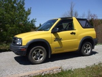 2003 Chevrolet Tracker Overview 2003 Chevrolet Tracker Overview