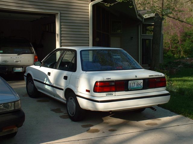1989 Toyota Corolla DX picture