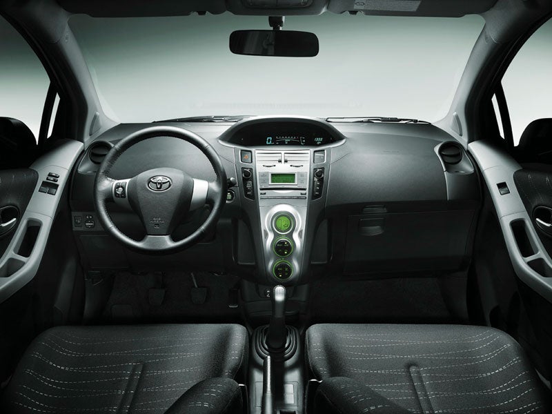 Toyota Yaris Interior Pictures. Toyota+yaris+interior+2007