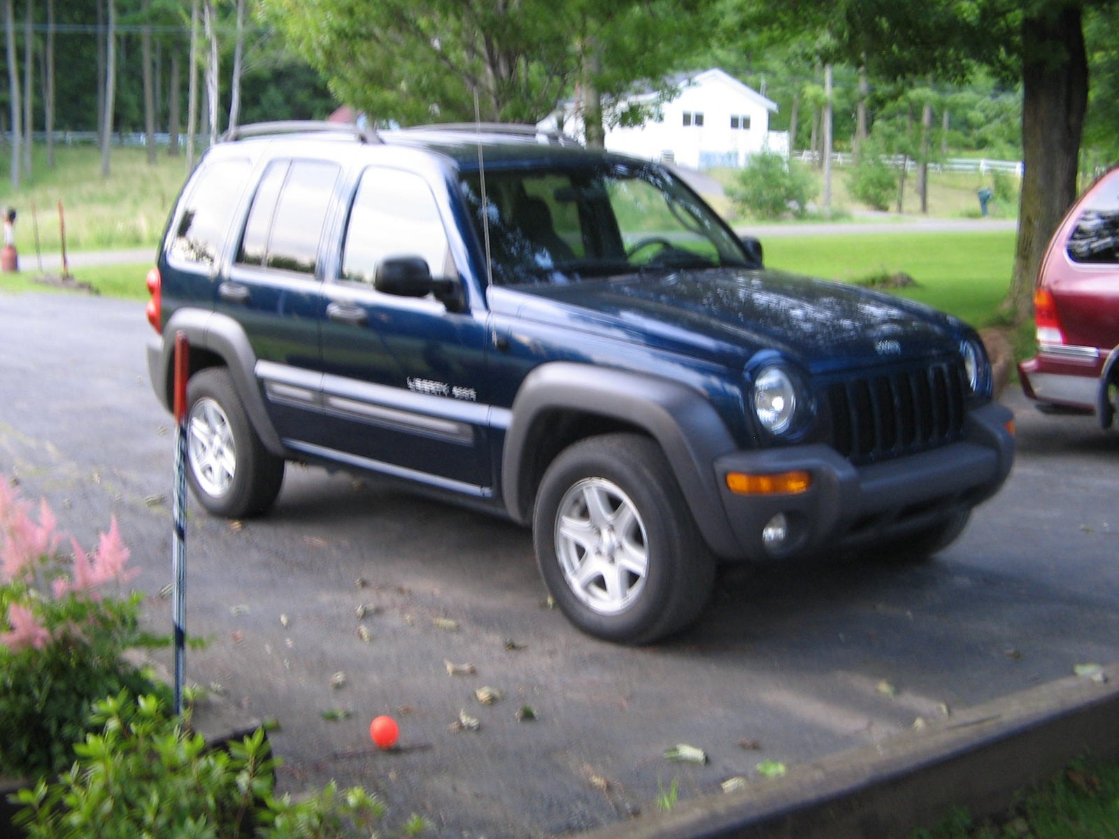 Car review 2003 jeep liberty #2