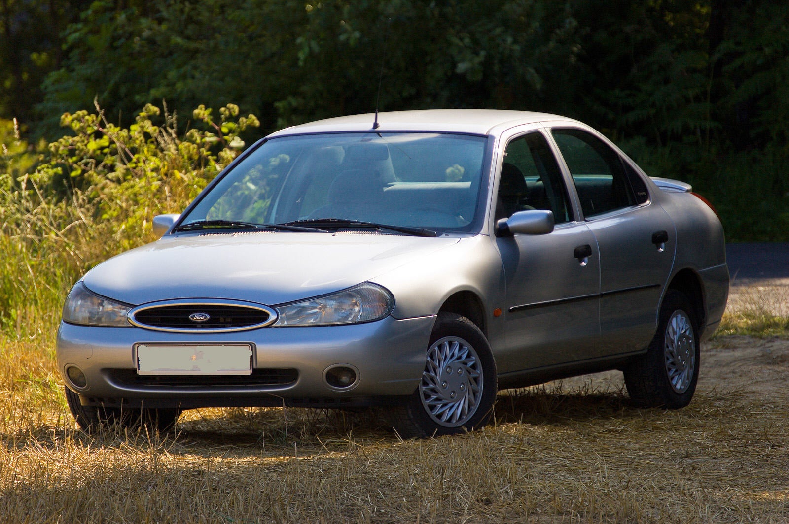 ford mondeo 1996