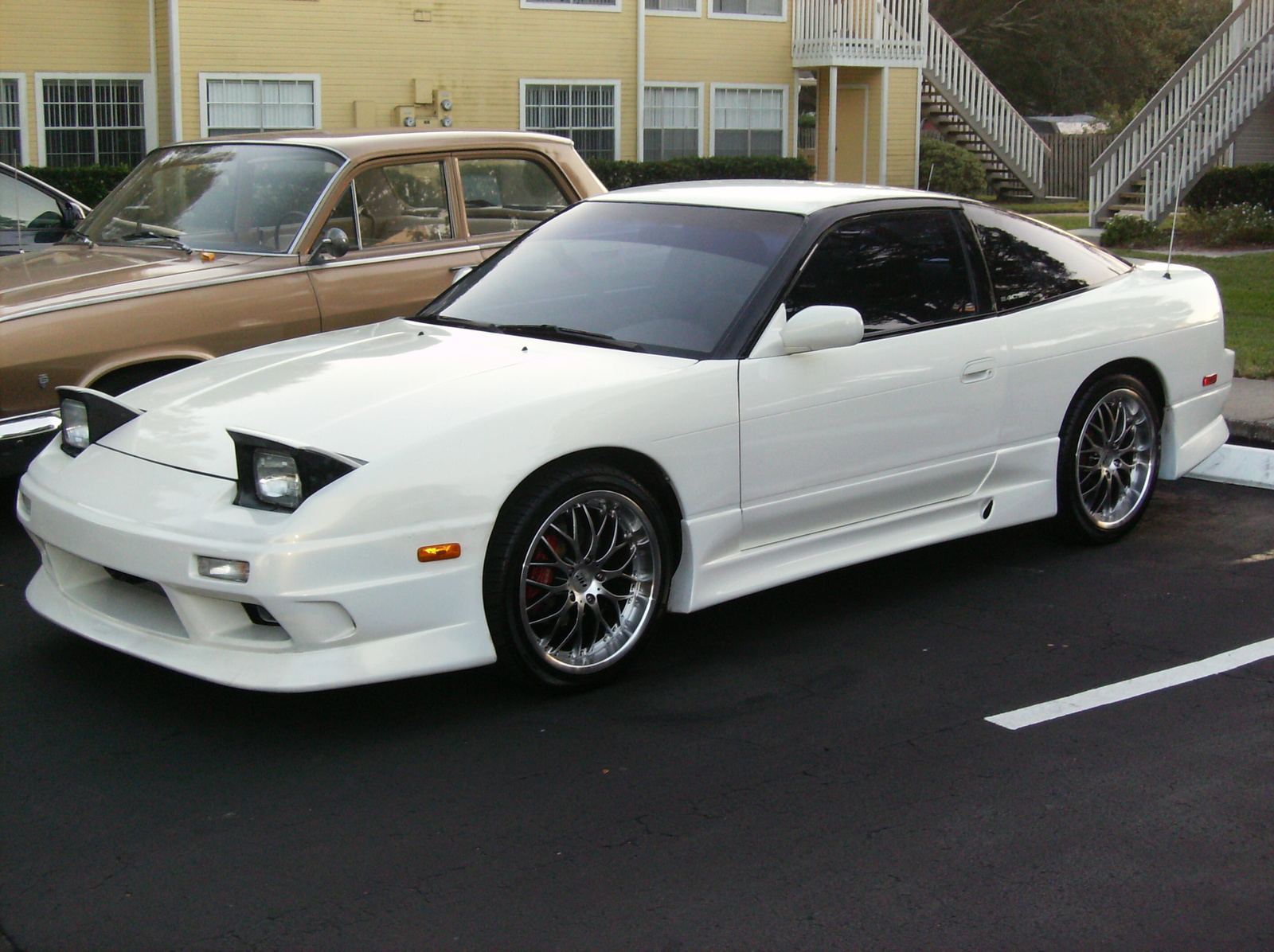 Picture of a 1992 nissan 240sx