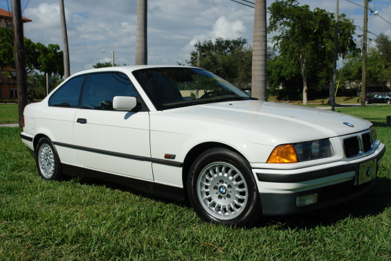 1993 Bmw 3-series 318is #2