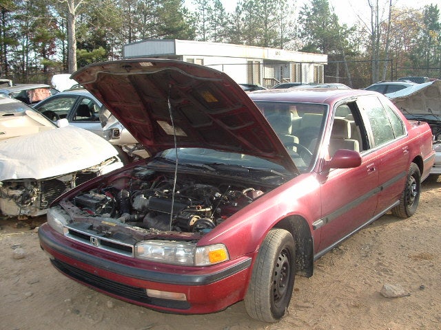 1990 Honda Accord 4 Dr DX Sedan picture engine exterior