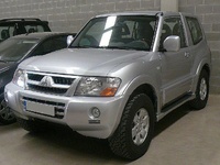 2003 Mitsubishi Montero Overview 2003 Mitsubishi Montero Overview