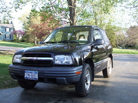 2000 Chevrolet Tracker Overview 2000 Chevrolet Tracker Overview
