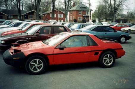 1986 Pontiac Fiero Se. Pontiac : Fiero SE 1984