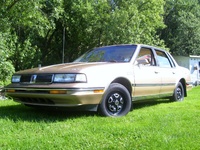 1990 Oldsmobile Cutlass Ciera Overview 1990 Oldsmobile Cutlass Ciera Overview
