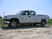2004 Chevrolet Silverado 2500HD Overview 2004 Chevrolet Silverado 2500HD Overview