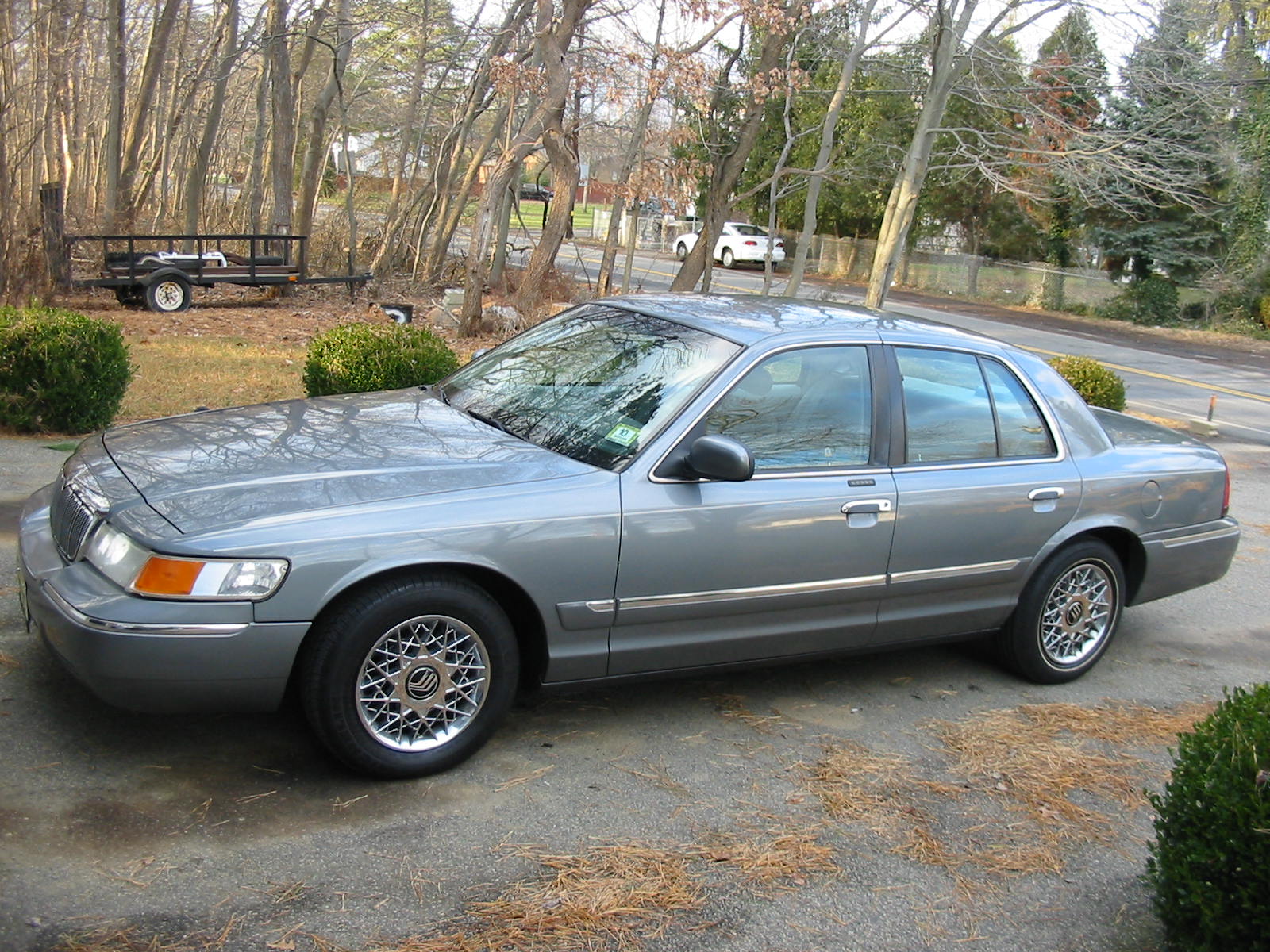 1998 Mercury Grand Marquis Pictures CarGurus