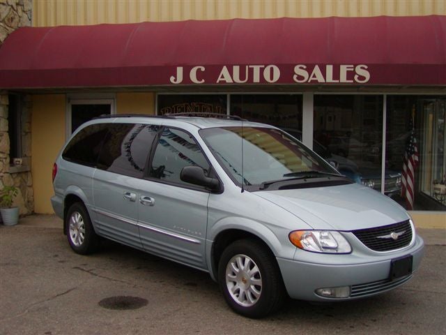 Chrysler town and country 2002 recalls #5