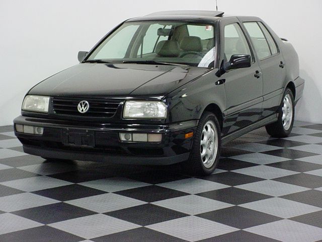 1997 Volkswagen Jetta 4 Dr GLX VR6 Sedan picture exterior