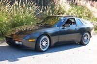 944 944