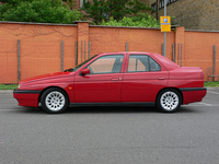 1997 Alfa Romeo 155 Overview 1997 Alfa Romeo 155 Overview