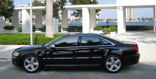 2006_audi_a8_quattro_4dr_sedan_awd-pic-42253.jpeg