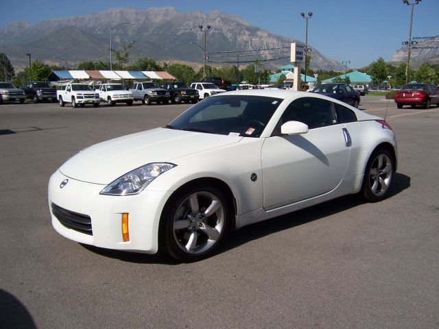 2004 Nissan 350z performance review