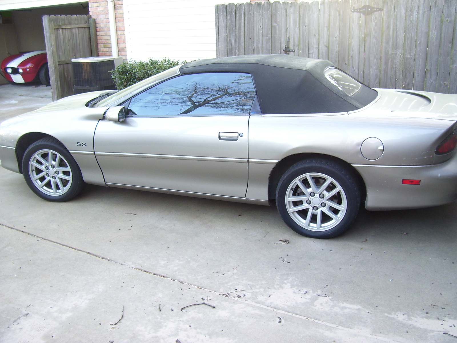 2000_chevrolet_camaro_z28_convertible-pic-26183.jpeg