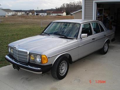 Mercedes Benz 300 Class. 1989 Mercedes-Benz 300-Class,