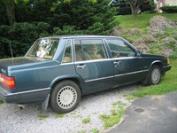 1990 Volvo 760 Overview 1990 Volvo 760 Overview