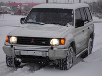 1996 Mitsubishi Montero Overview 1996 Mitsubishi Montero Overview