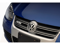 R32 R32