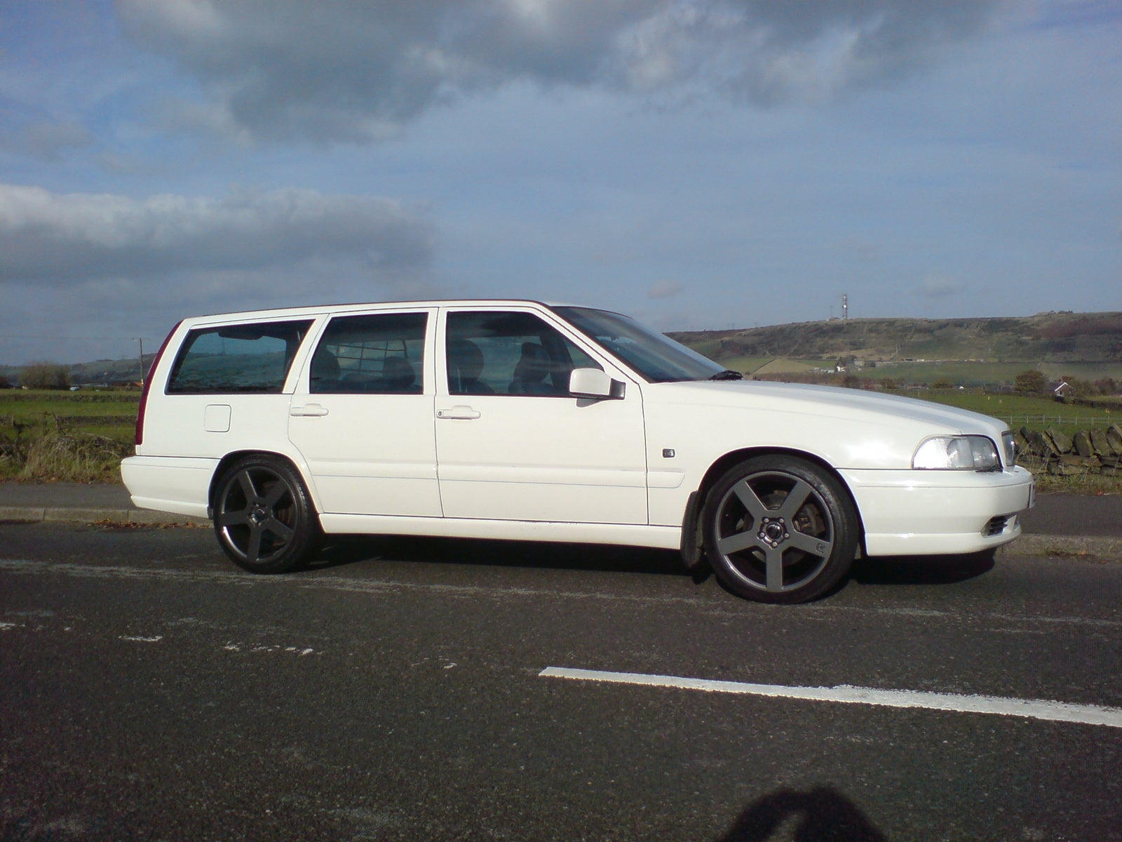 Volvo   on Volvo V70 4 Dr T5 Turbo Wagon Picture View Garage Simon Used To Own