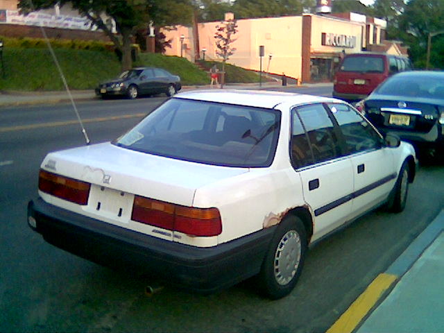 1990 Honda Accord 4 Dr DX Sedan picture exterior