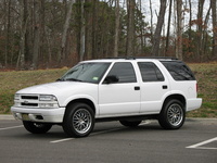 2003 Chevrolet Blazer Overview 2003 Chevrolet Blazer Overview