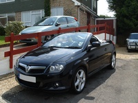 2005 Vauxhall Tigra Overview 2005 Vauxhall Tigra Overview