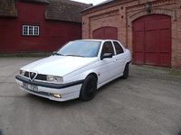1993 Alfa Romeo 155 Overview 1993 Alfa Romeo 155 Overview