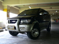 2002 Isuzu Panther Overview 2002 Isuzu Panther Overview