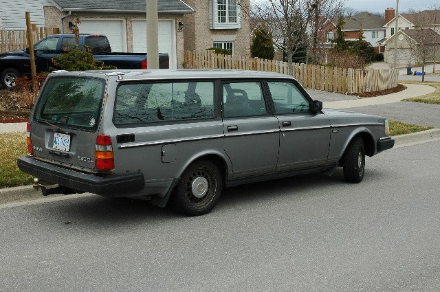 1979 Renault 18 Tl Wagon. Volvo 240 Dl Wagon