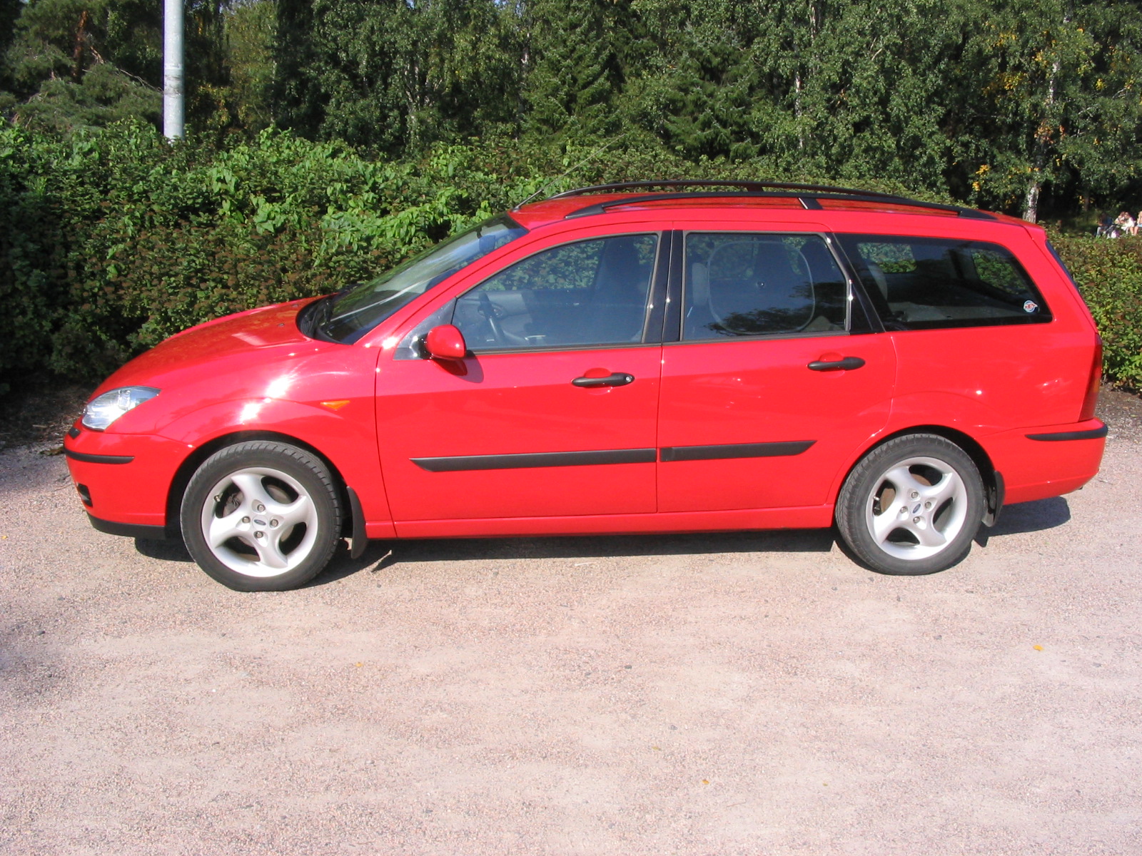 2002 Ford focus se sport wagon #3