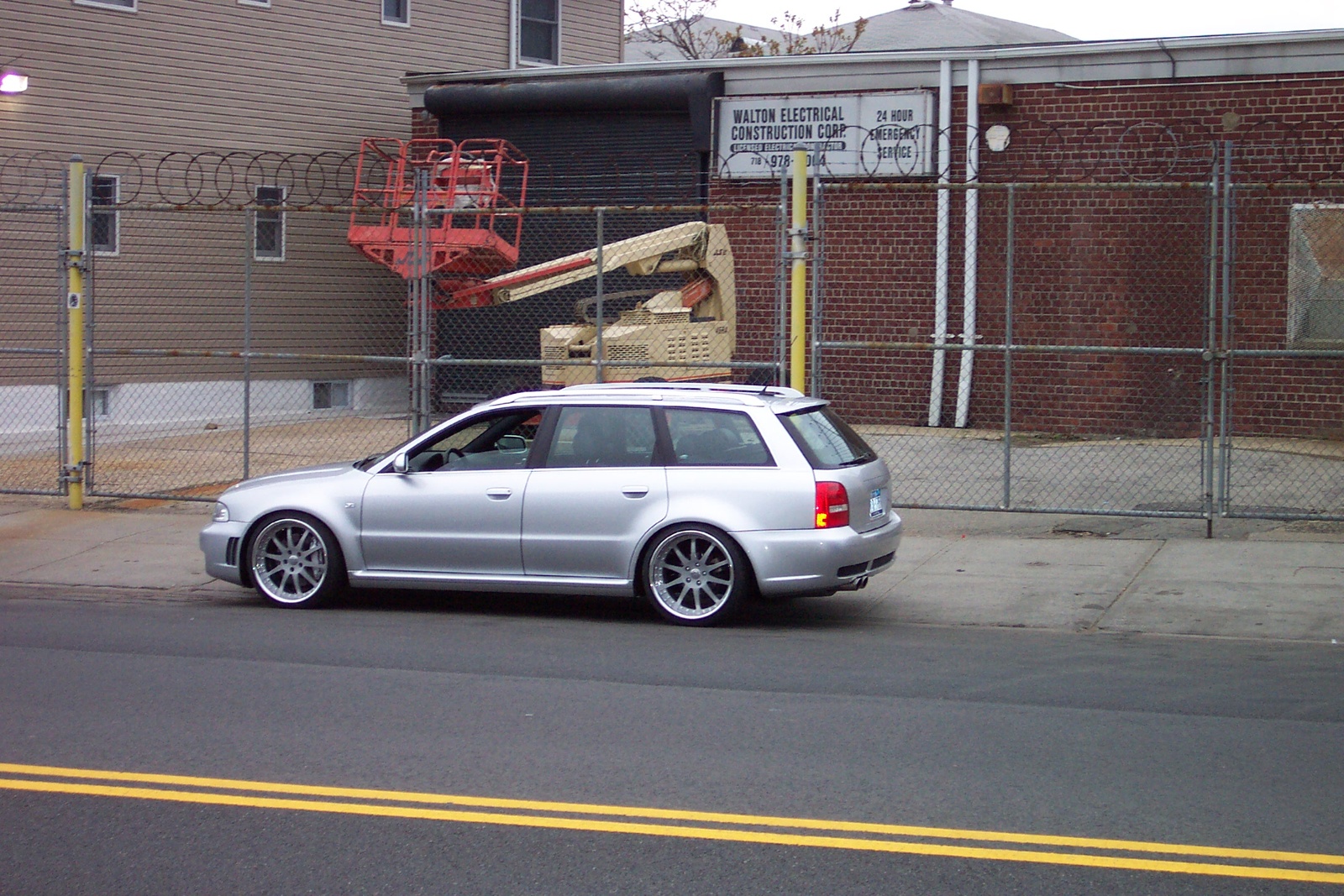 2001 Audi RS 4, 2002 Audi S4 4 Dr Avant quattro Turbo AWD Wagon ...