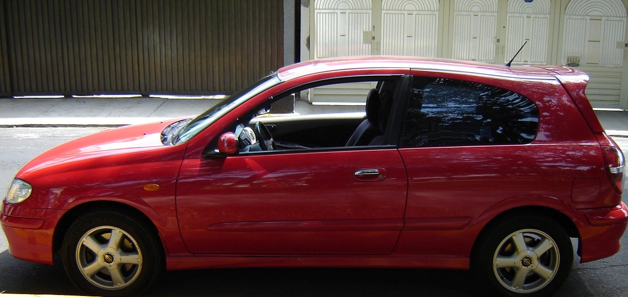 2002 Nissan Almera picture,