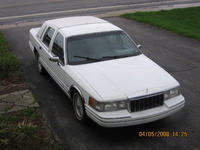 1992 Lincoln Town Car Overview 1992 Lincoln Town Car Overview