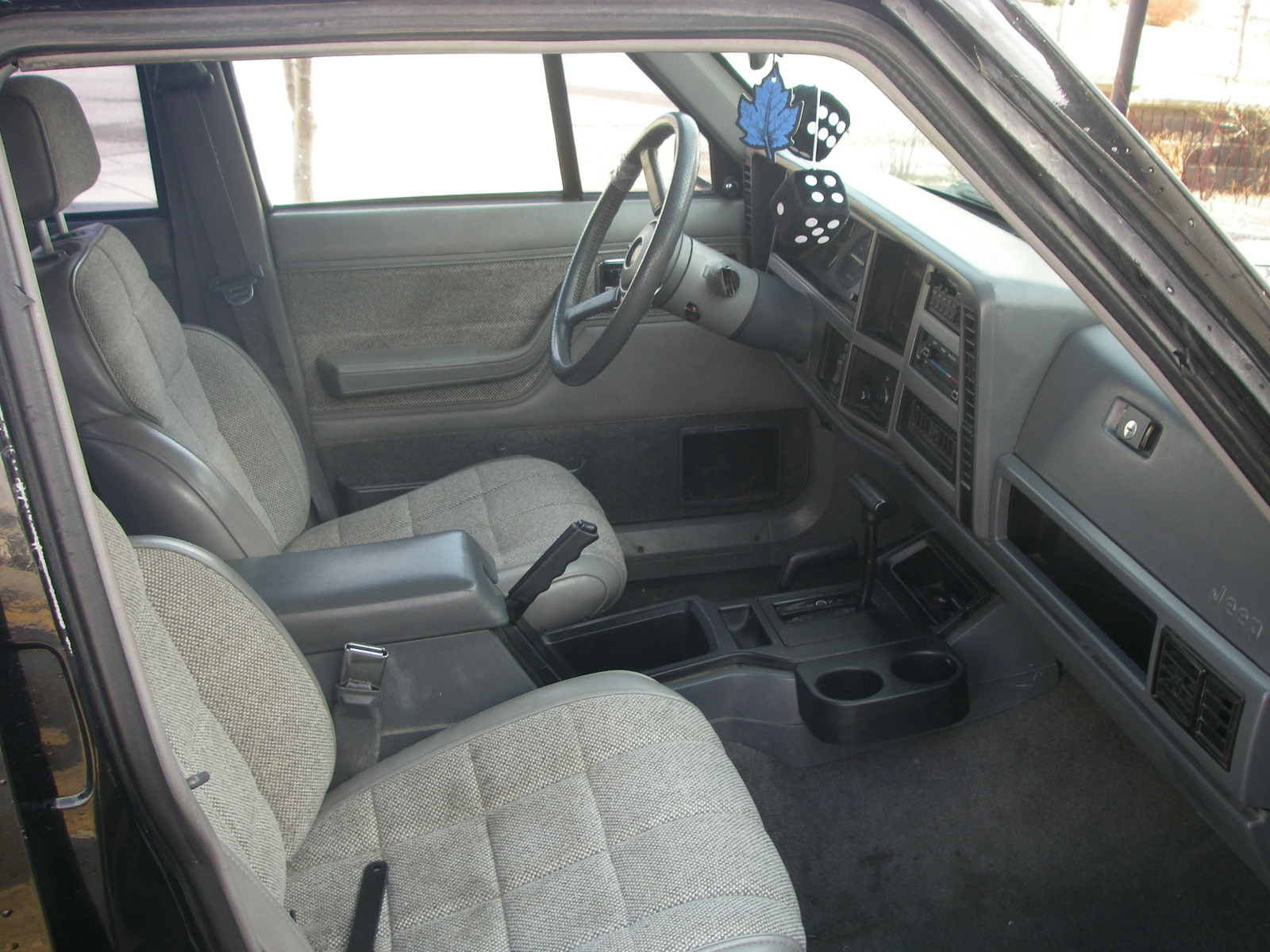 1992 Jeep cherokee laredo interior
