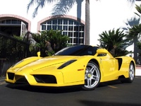 Enzo Enzo