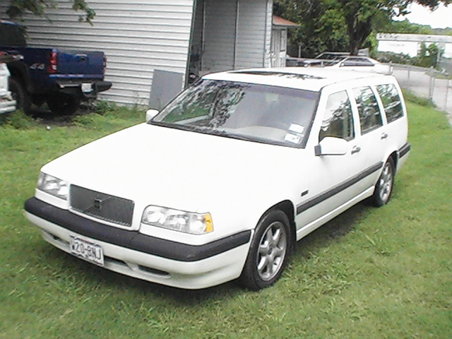 97 Volvo 850 Wagon. 1996 Volvo 850 4 Dr GLT Wagon