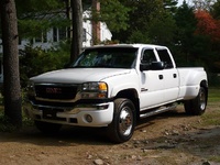 2007 GMC Sierra 3500HD Overview 2007 GMC Sierra 3500HD Overview
