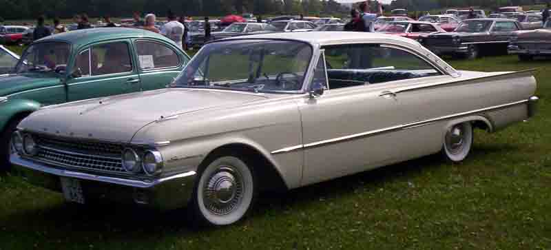 1961 Ford Fairlane picture exterior